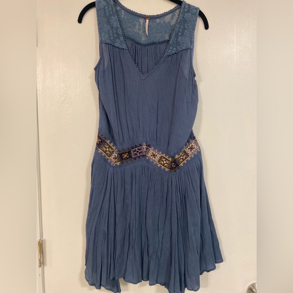 Free People Dresses & Skirts - Free People Blue Sleeveless Dress - Size Medium